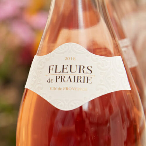 Fleurs de prairie close up of logo on label