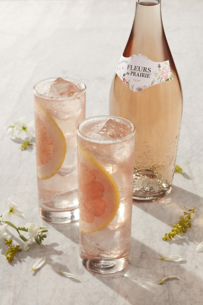 Fleurs Prairie with cocktails